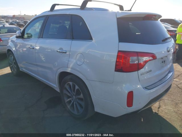 Photo 2 VIN: 5XYKW4A71FG625682 - KIA SORENTO 