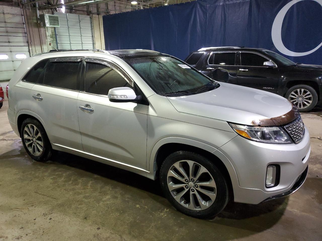 Photo 3 VIN: 5XYKW4A72FG565623 - KIA SORENTO 