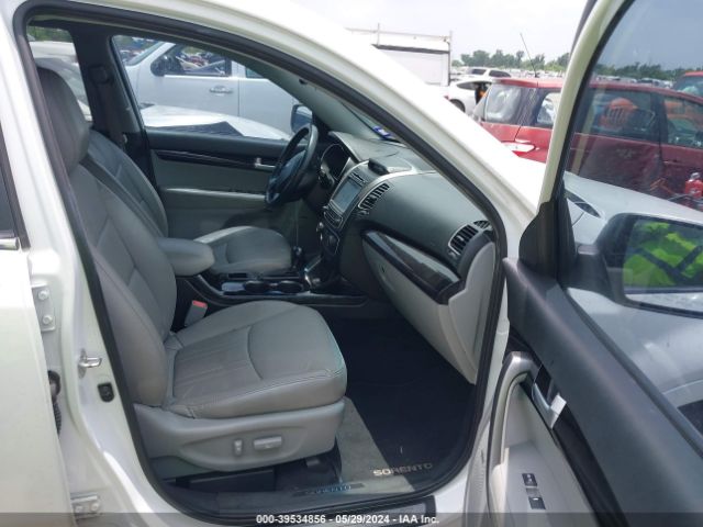 Photo 4 VIN: 5XYKW4A74EG516535 - KIA SORENTO 