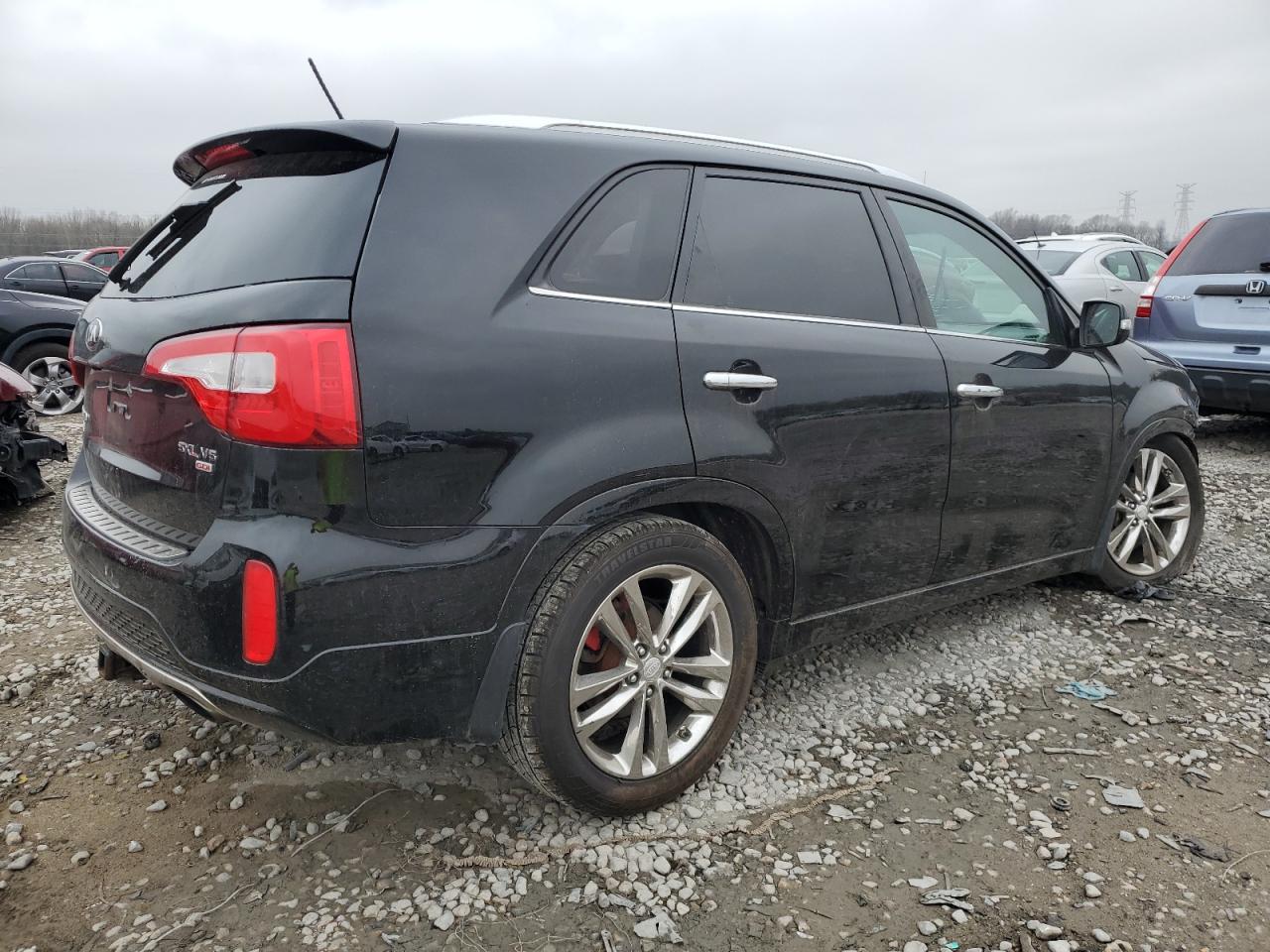 Photo 2 VIN: 5XYKW4A76EG476121 - KIA SORENTO 