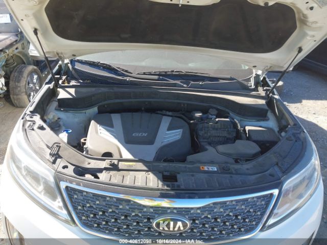 Photo 9 VIN: 5XYKW4A79FG611478 - KIA SORENTO 