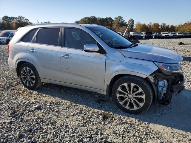 Photo 3 VIN: 5XYKW4A7XEG435782 - KIA SORENTO 