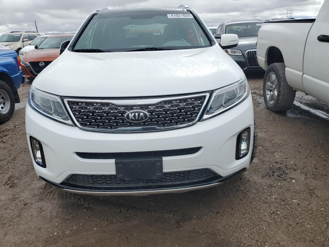 Photo 4 VIN: 5XYKW4A7XEG438956 - KIA SORENTO 