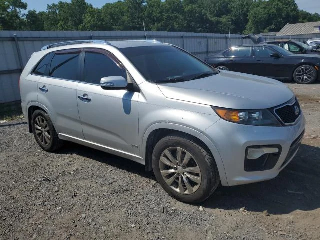 Photo 3 VIN: 5XYKWDA21BG122426 - KIA SORENTO SX 