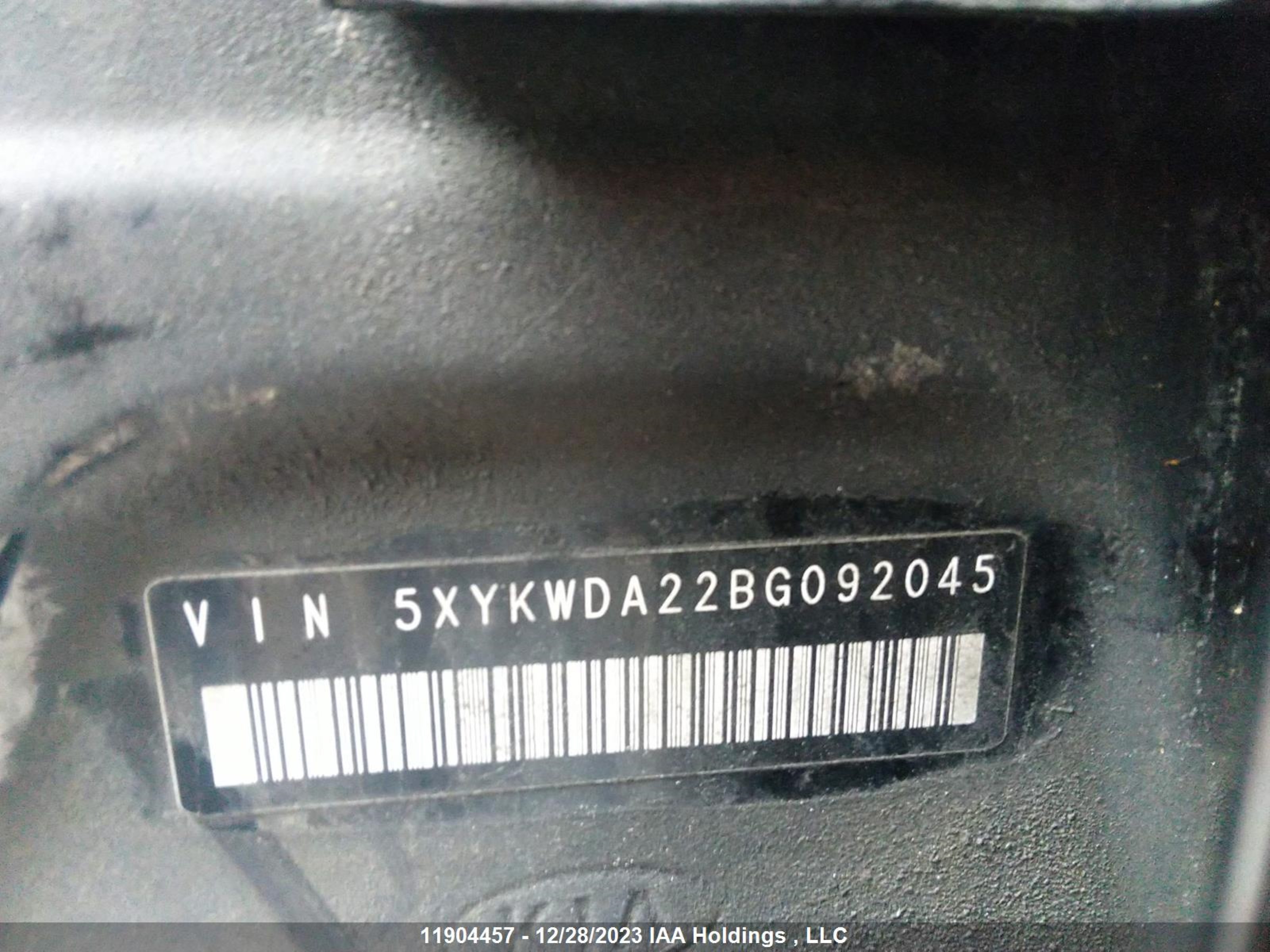 Photo 8 VIN: 5XYKWDA22BG092045 - KIA SORENTO 