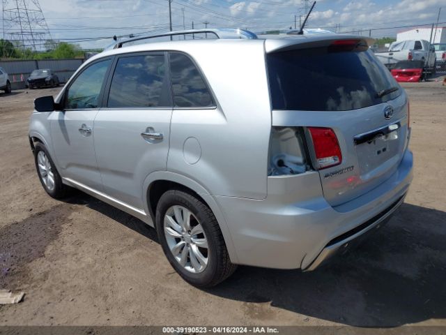 Photo 2 VIN: 5XYKWDA22BG102315 - KIA SORENTO 