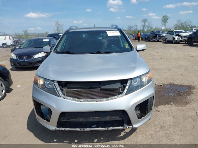 Photo 5 VIN: 5XYKWDA22BG102315 - KIA SORENTO 