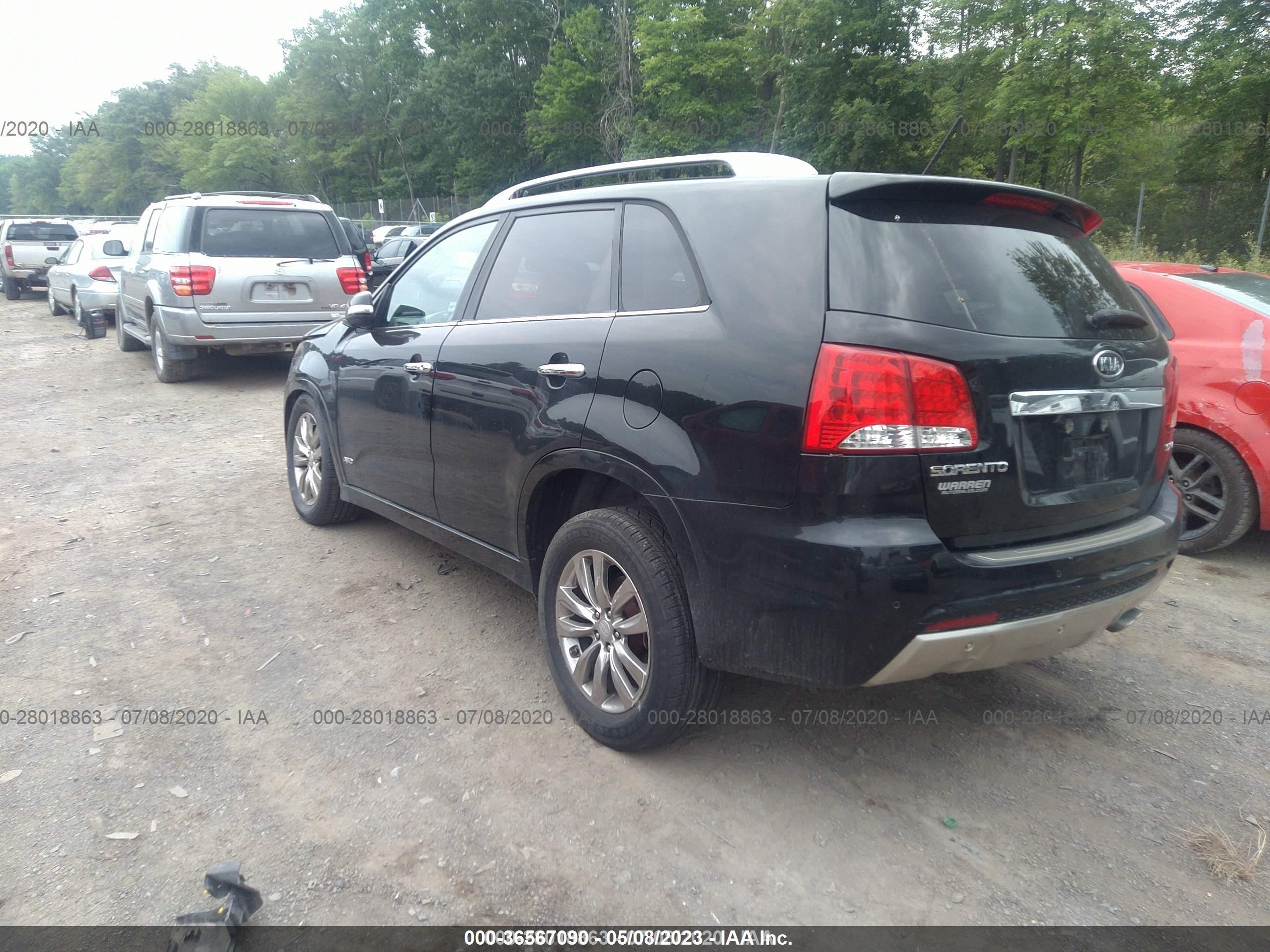 Photo 2 VIN: 5XYKWDA22CG251115 - KIA SORENTO 