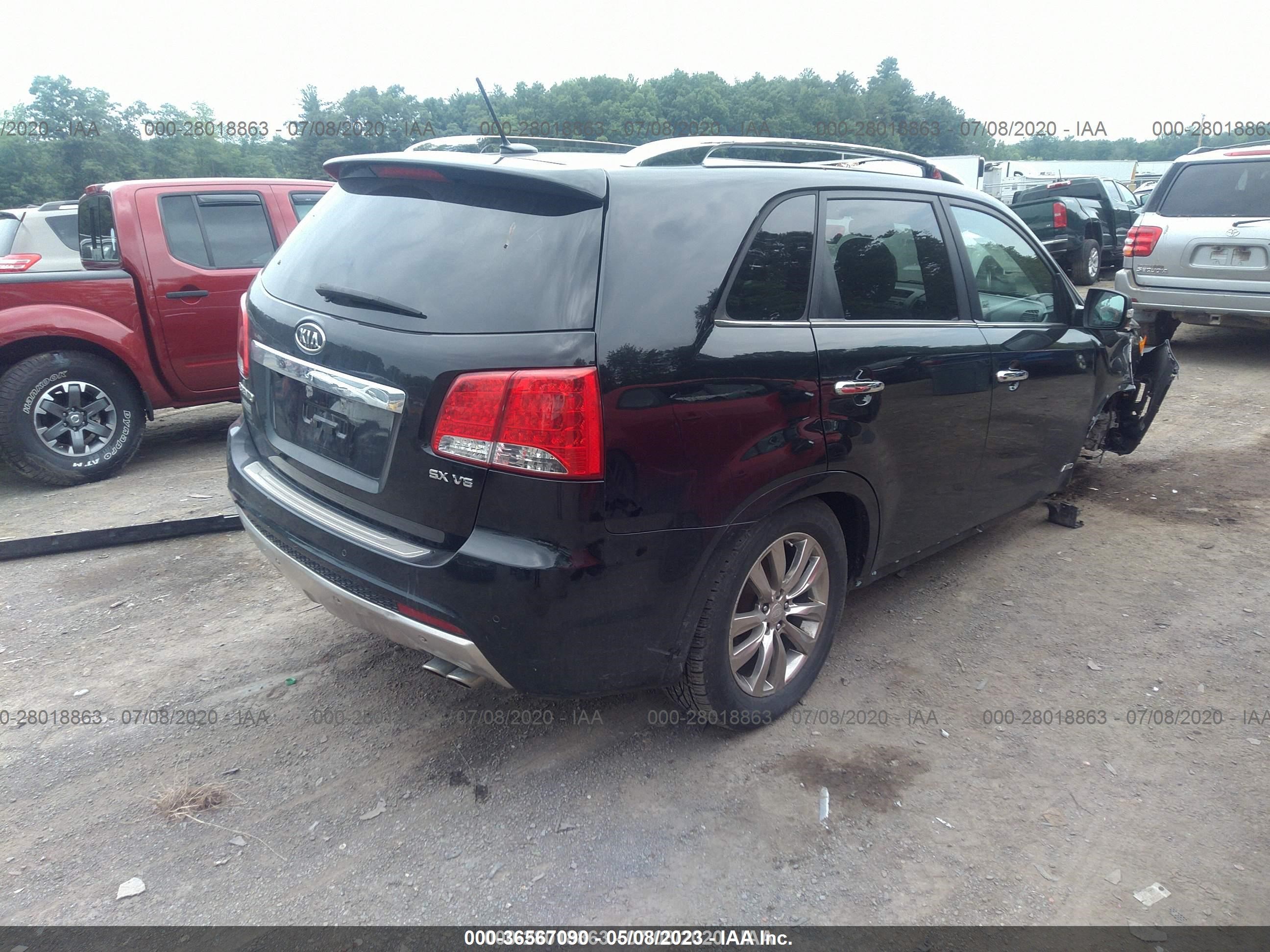 Photo 3 VIN: 5XYKWDA22CG251115 - KIA SORENTO 