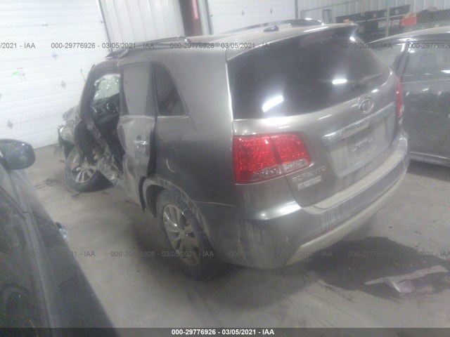 Photo 2 VIN: 5XYKWDA22CG253902 - KIA SORENTO 