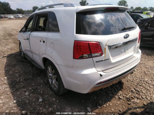 Photo 2 VIN: 5XYKWDA22DG341186 - KIA SORENTO 