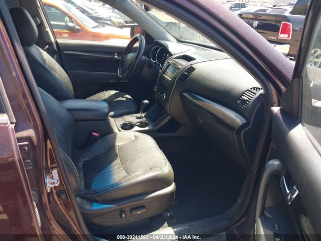 Photo 4 VIN: 5XYKWDA22DG379517 - KIA SORENTO 