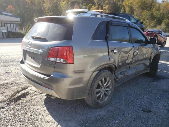 Photo 2 VIN: 5XYKWDA23CG189479 - KIA SORENTO 