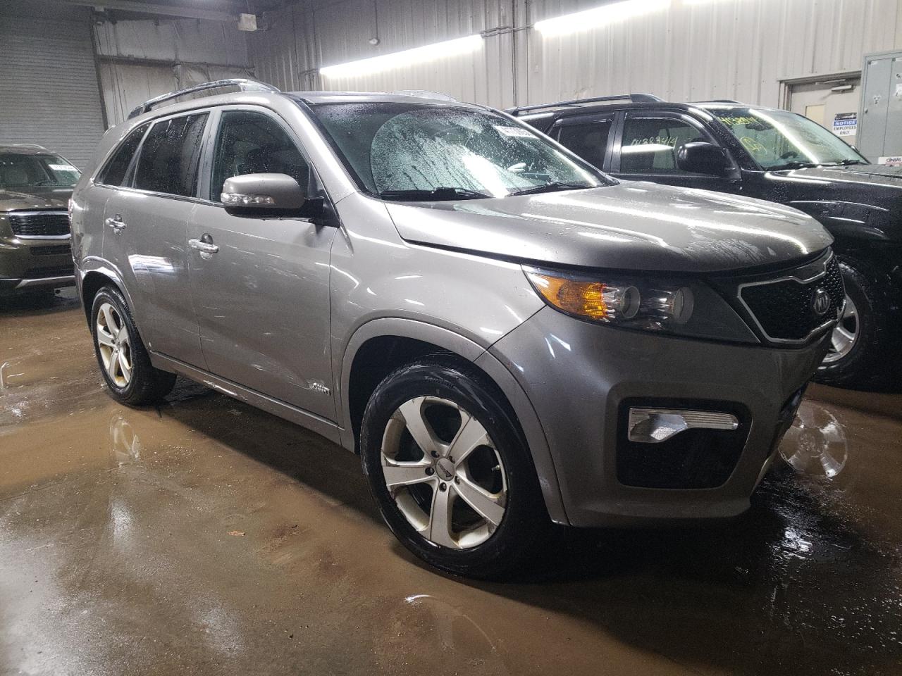 Photo 3 VIN: 5XYKWDA24DG401548 - KIA SORENTO 