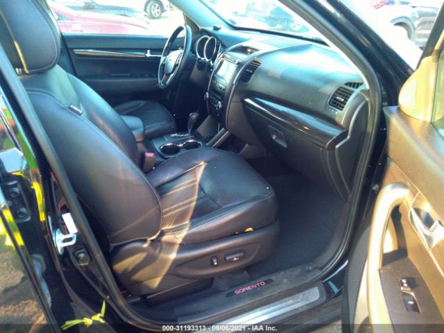 Photo 4 VIN: 5XYKWDA25CG189970 - KIA SORENTO 