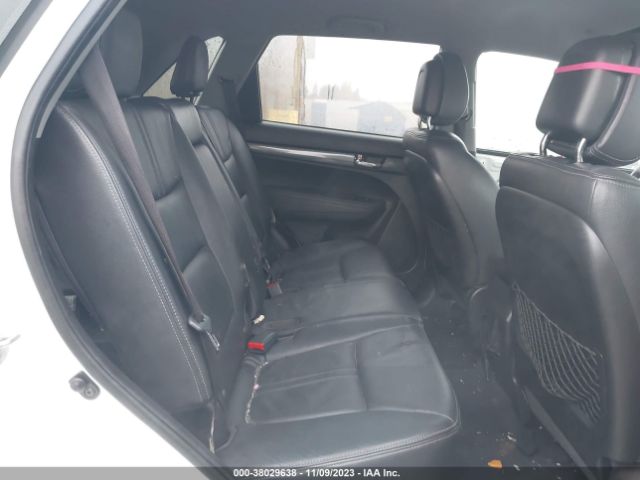 Photo 7 VIN: 5XYKWDA26BG092744 - KIA SORENTO 