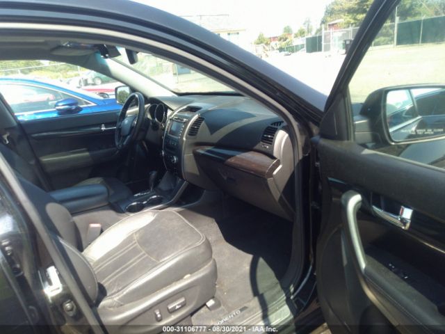 Photo 4 VIN: 5XYKWDA26DG317568 - KIA SORENTO 