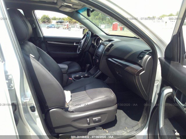 Photo 4 VIN: 5XYKWDA27CG188500 - KIA SORENTO 