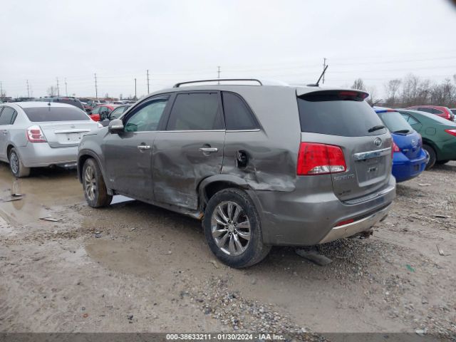 Photo 2 VIN: 5XYKWDA27CG250240 - KIA SORENTO 