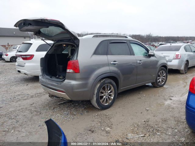 Photo 3 VIN: 5XYKWDA27CG250240 - KIA SORENTO 