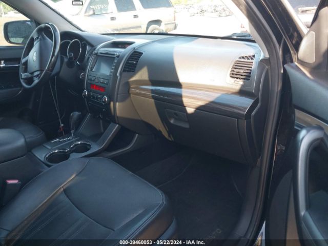 Photo 4 VIN: 5XYKWDA27CG302723 - KIA SORENTO 