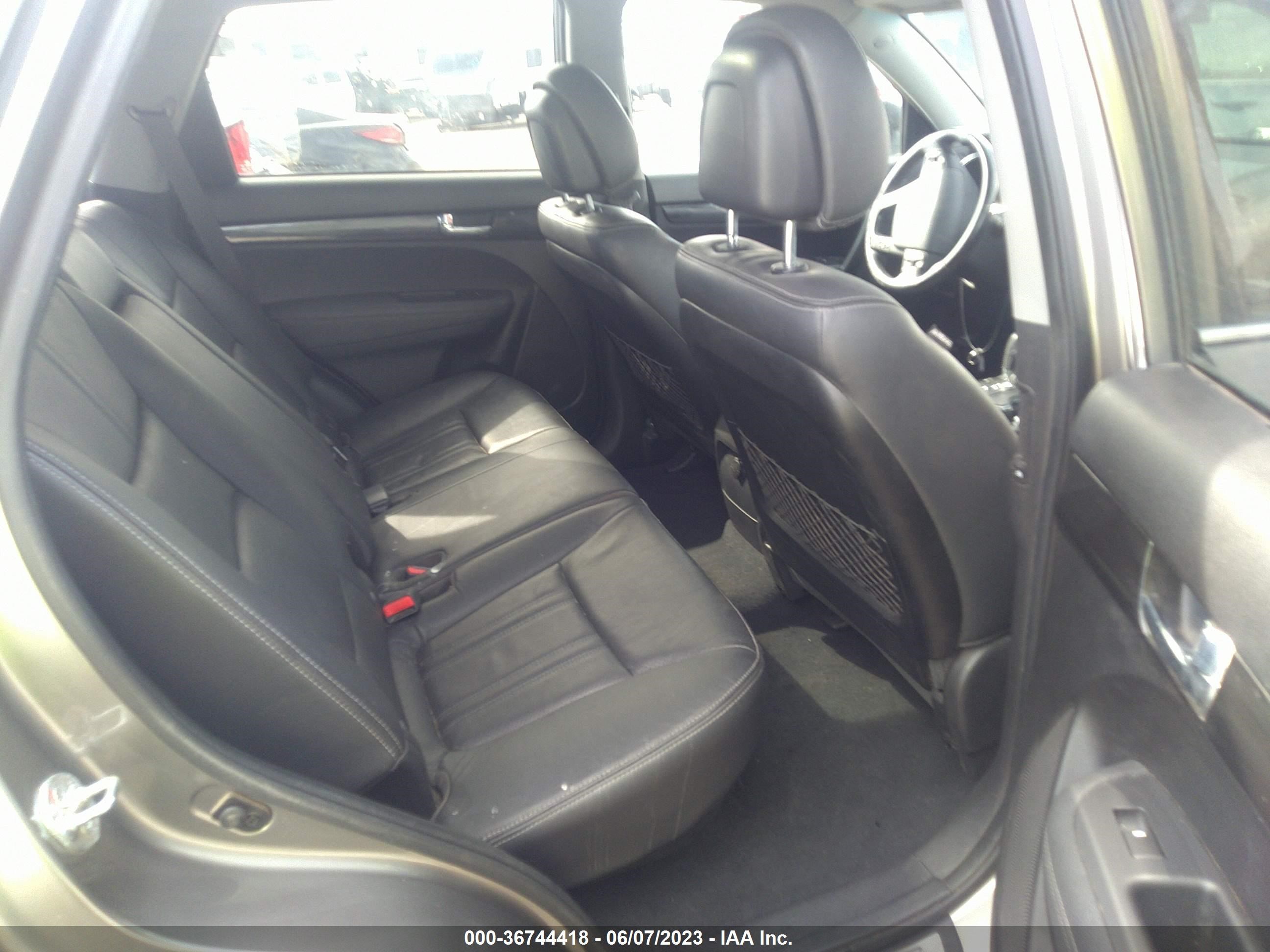 Photo 7 VIN: 5XYKWDA28DG321671 - KIA SORENTO 