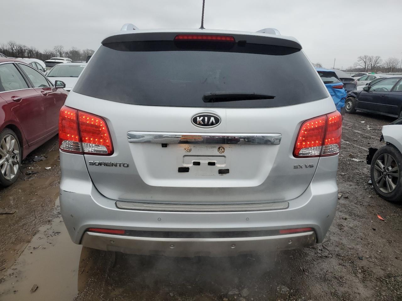 Photo 5 VIN: 5XYKWDA29CG255842 - KIA SORENTO 