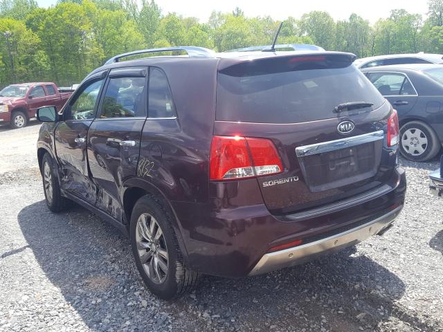 Photo 2 VIN: 5XYKWDA2XCG235132 - KIA SORENTO SX 