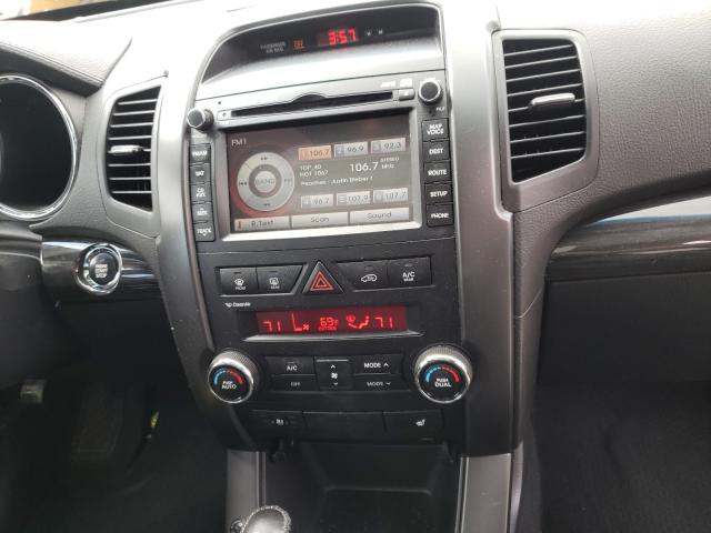 Photo 8 VIN: 5XYKWDA2XCG235132 - KIA SORENTO SX 