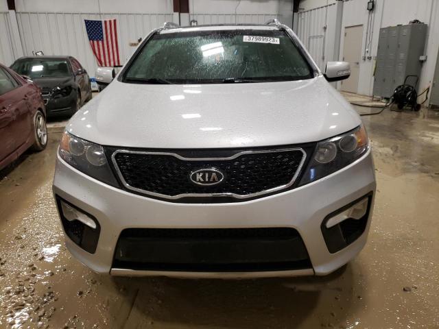 Photo 4 VIN: 5XYKWDA2XDG374467 - KIA SORENTO SX 