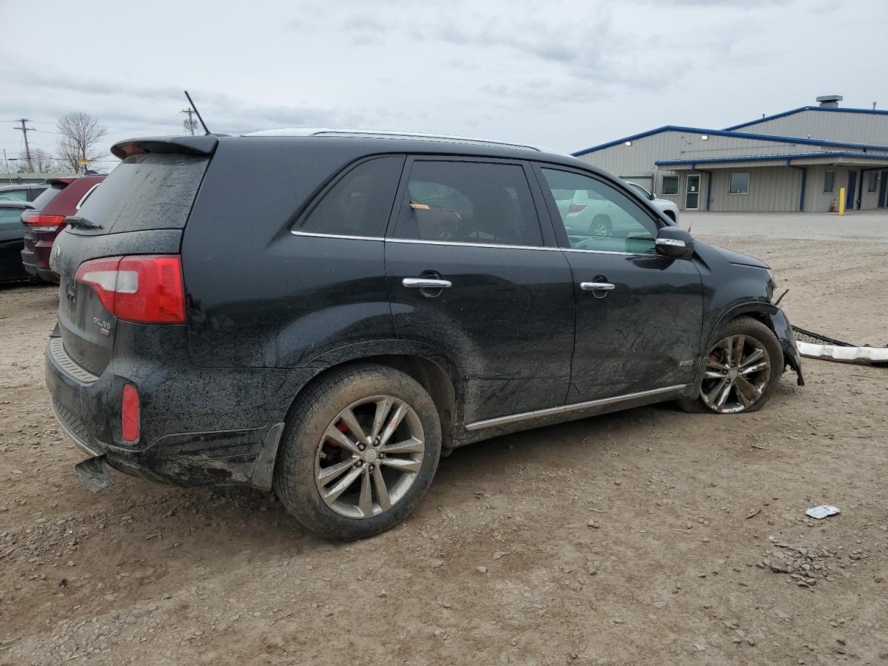 Photo 2 VIN: 5XYKWDA70EG484747 - KIA SORENTO 