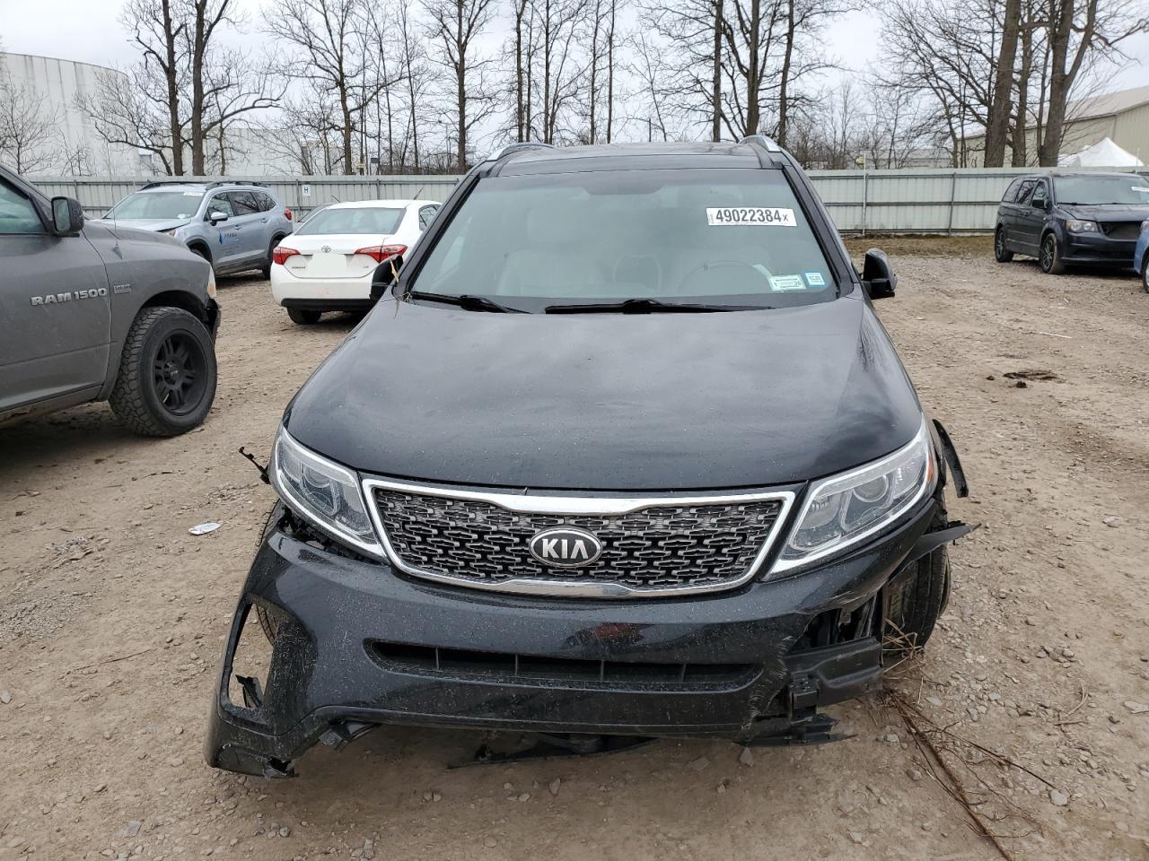 Photo 4 VIN: 5XYKWDA70EG484747 - KIA SORENTO 