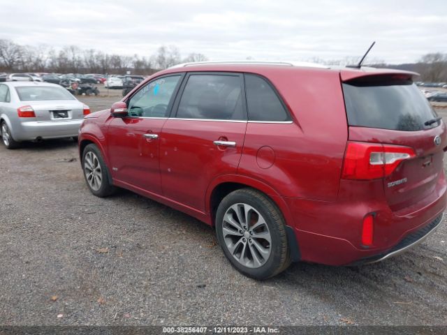 Photo 2 VIN: 5XYKWDA70FG624569 - KIA SORENTO 