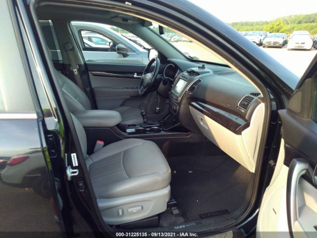 Photo 4 VIN: 5XYKWDA70FG627049 - KIA SORENTO 