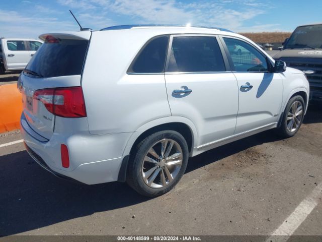 Photo 3 VIN: 5XYKWDA70FG656163 - KIA SORENTO 