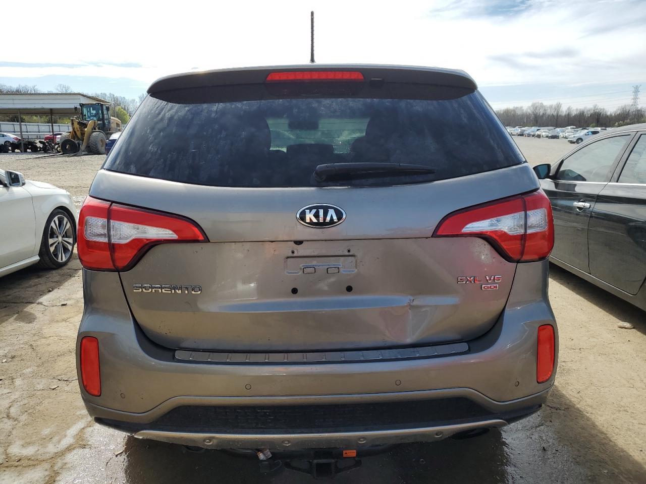 Photo 5 VIN: 5XYKWDA75EG489653 - KIA SORENTO 