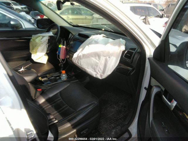 Photo 4 VIN: 5XYKWDA78EG546122 - KIA SORENTO 