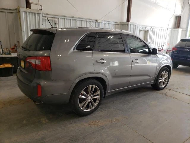 Photo 2 VIN: 5XYKWDA79EG438057 - KIA SORENTO SX 