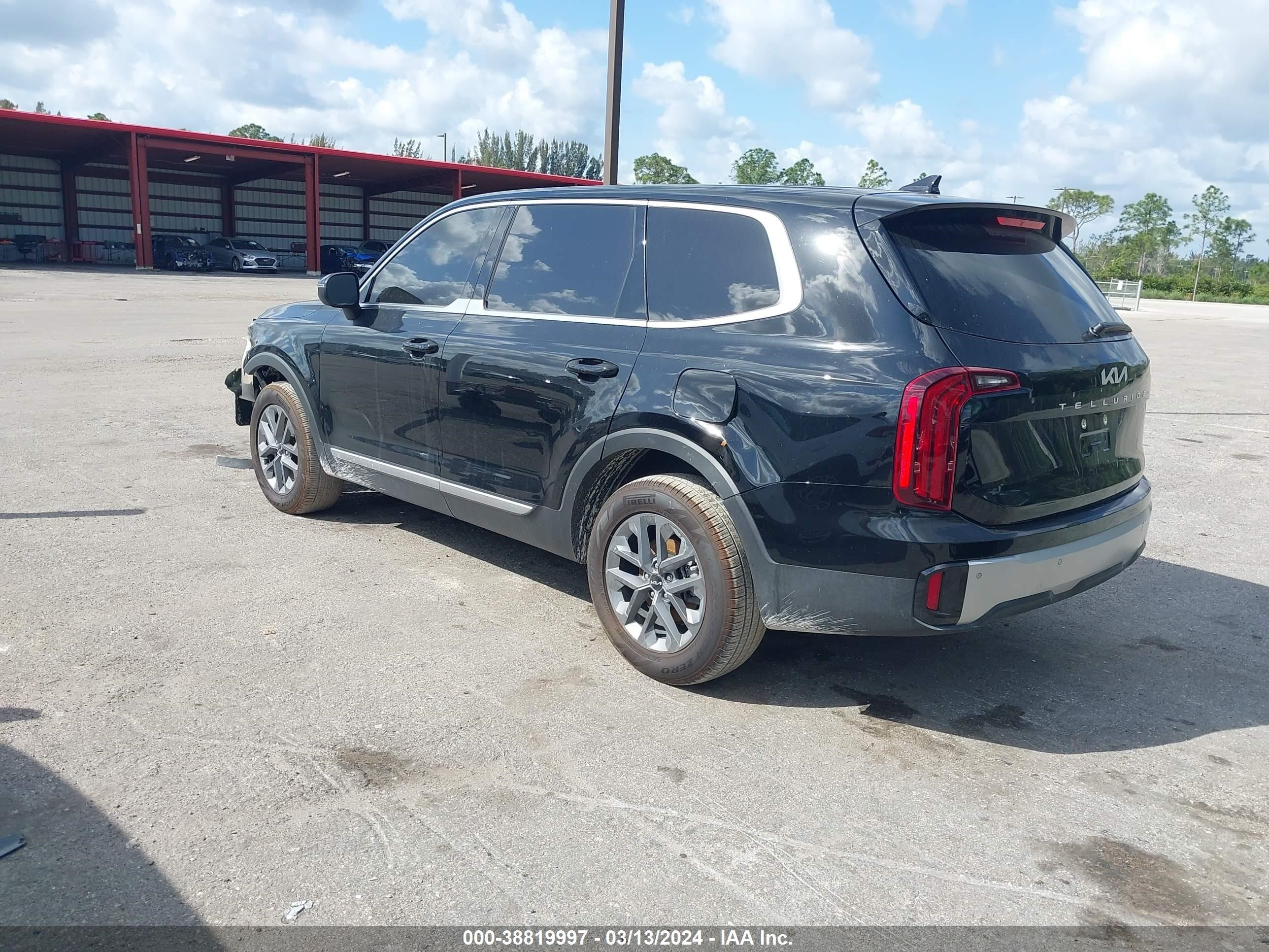 Photo 2 VIN: 5XYP24GCXRG432506 - KIA TELLURIDE 