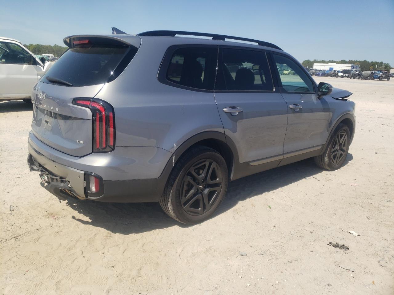 Photo 2 VIN: 5XYP3DGC1PG344969 - KIA TELLURIDE 