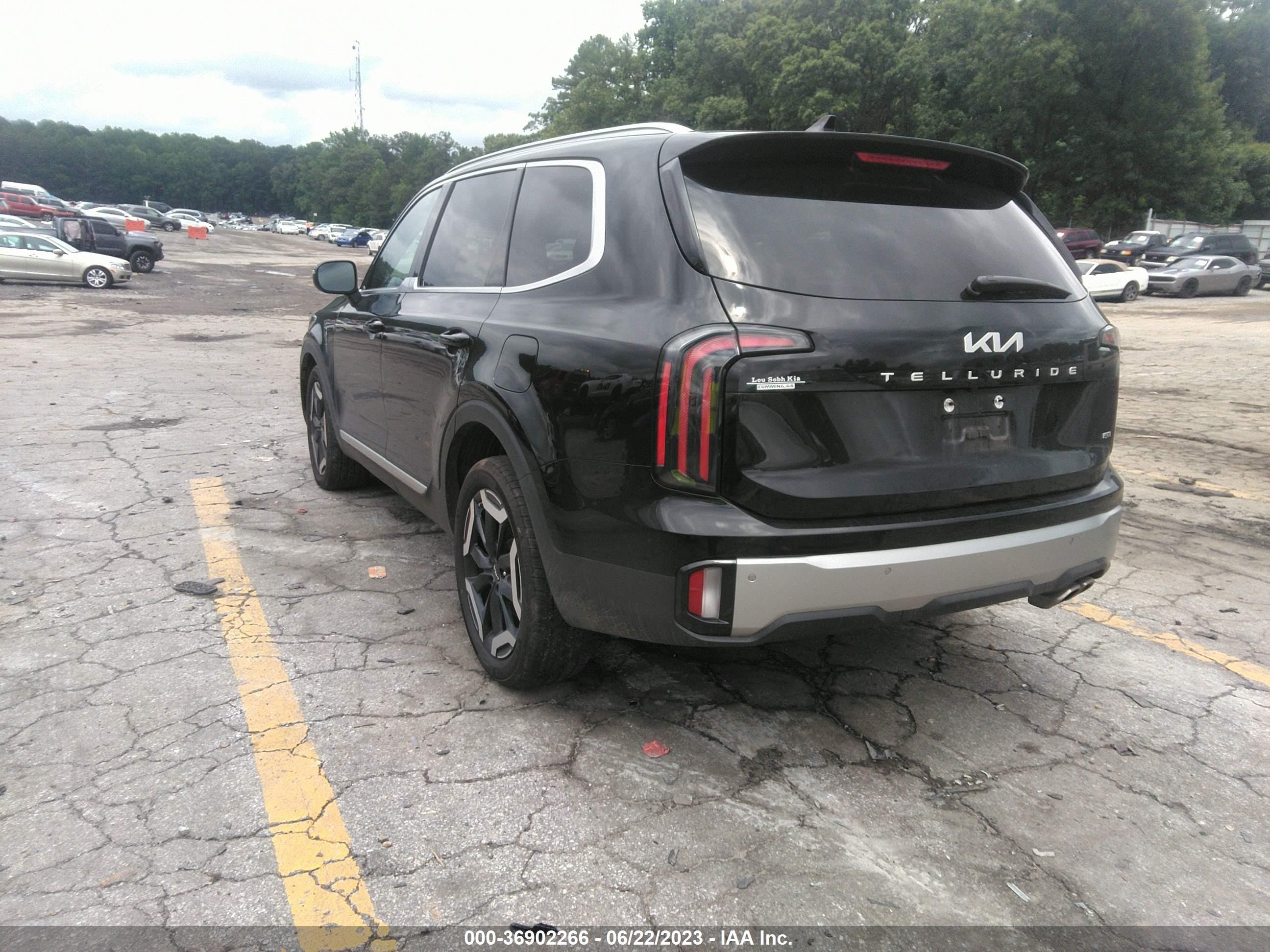 Photo 2 VIN: 5XYP3DGC4PG329950 - KIA TELLURIDE 