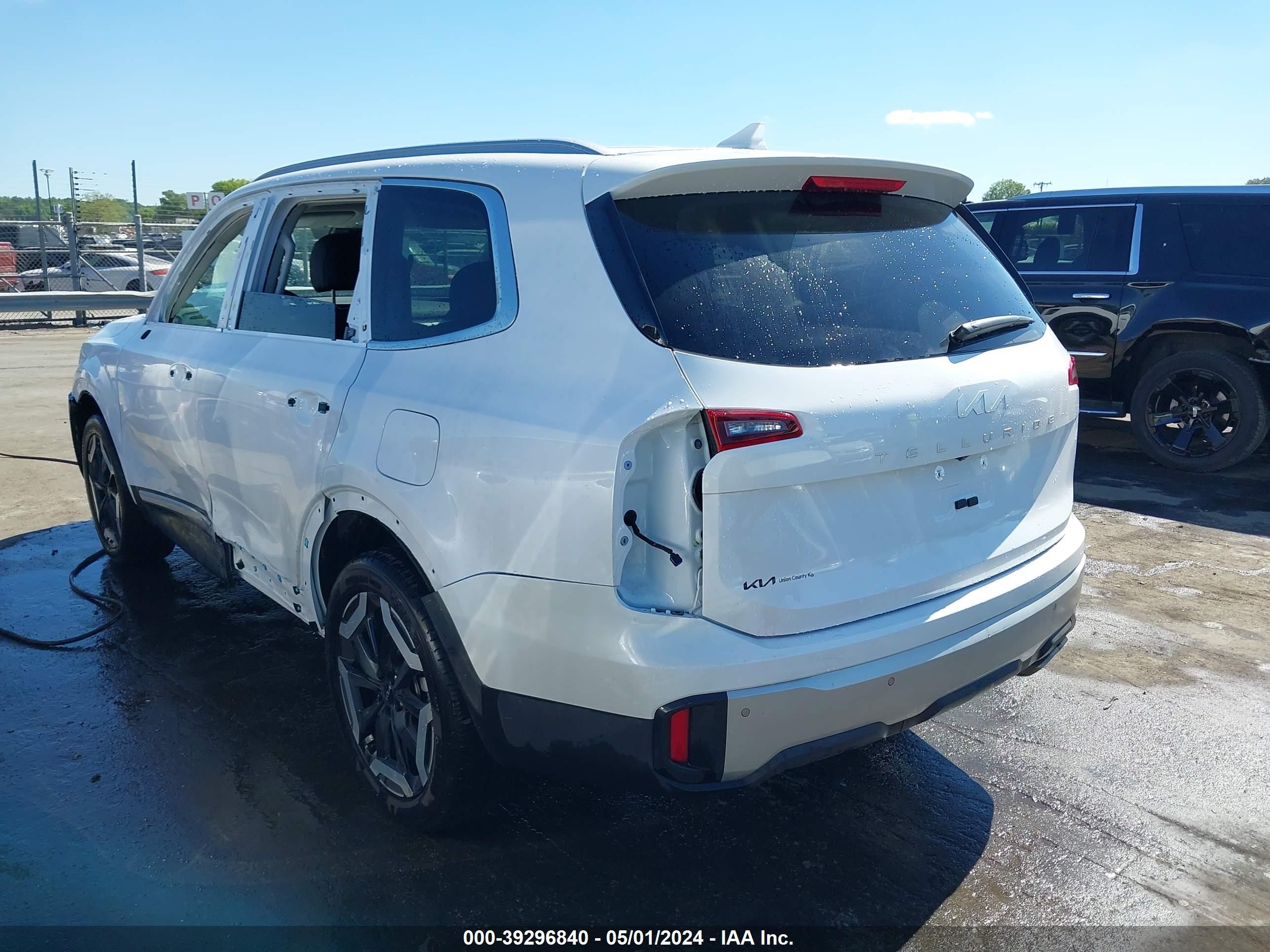 Photo 2 VIN: 5XYP64GCXRG484741 - KIA TELLURIDE 