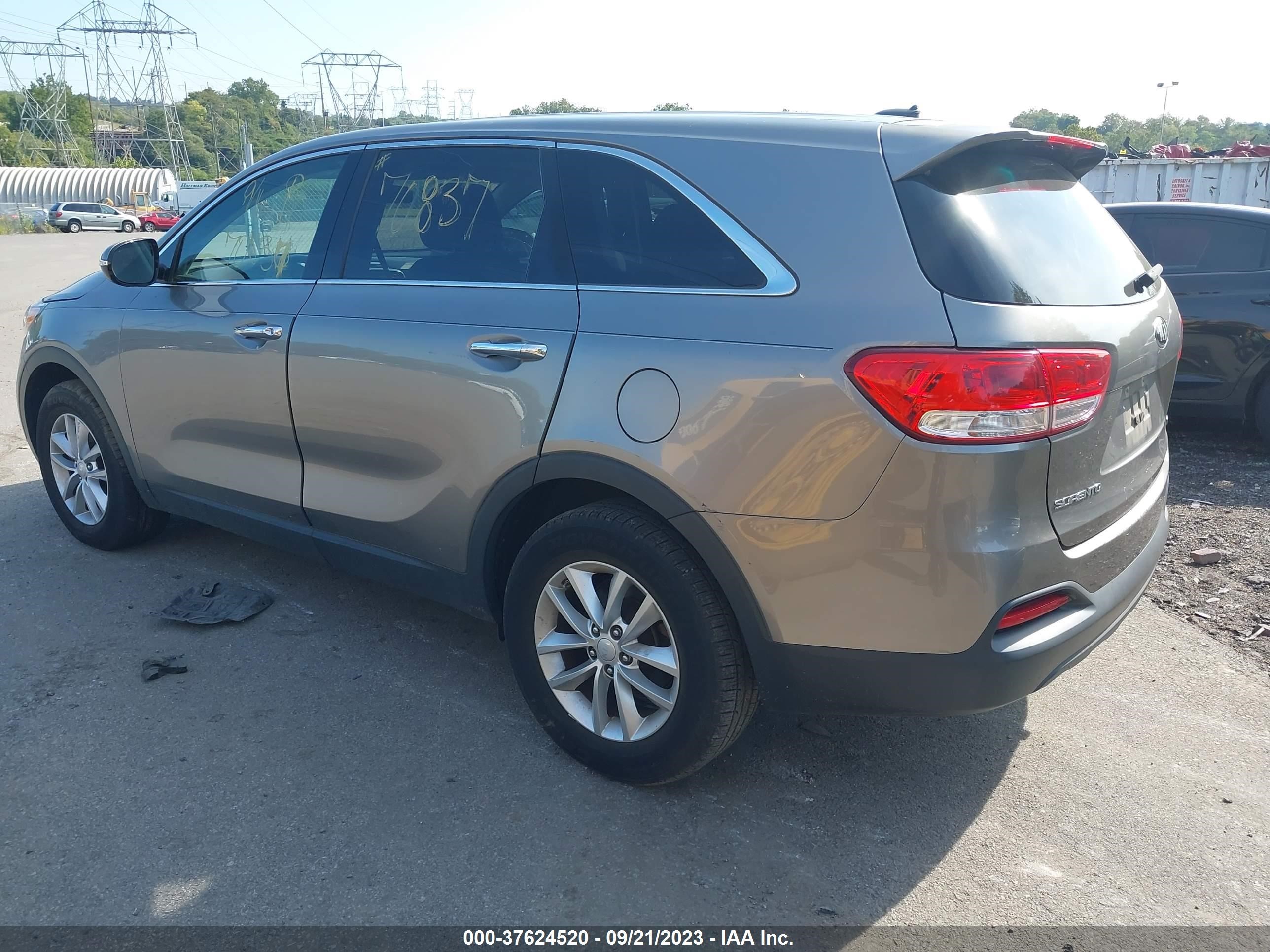 Photo 2 VIN: 5XYPG4A30GG115180 - KIA SORENTO 