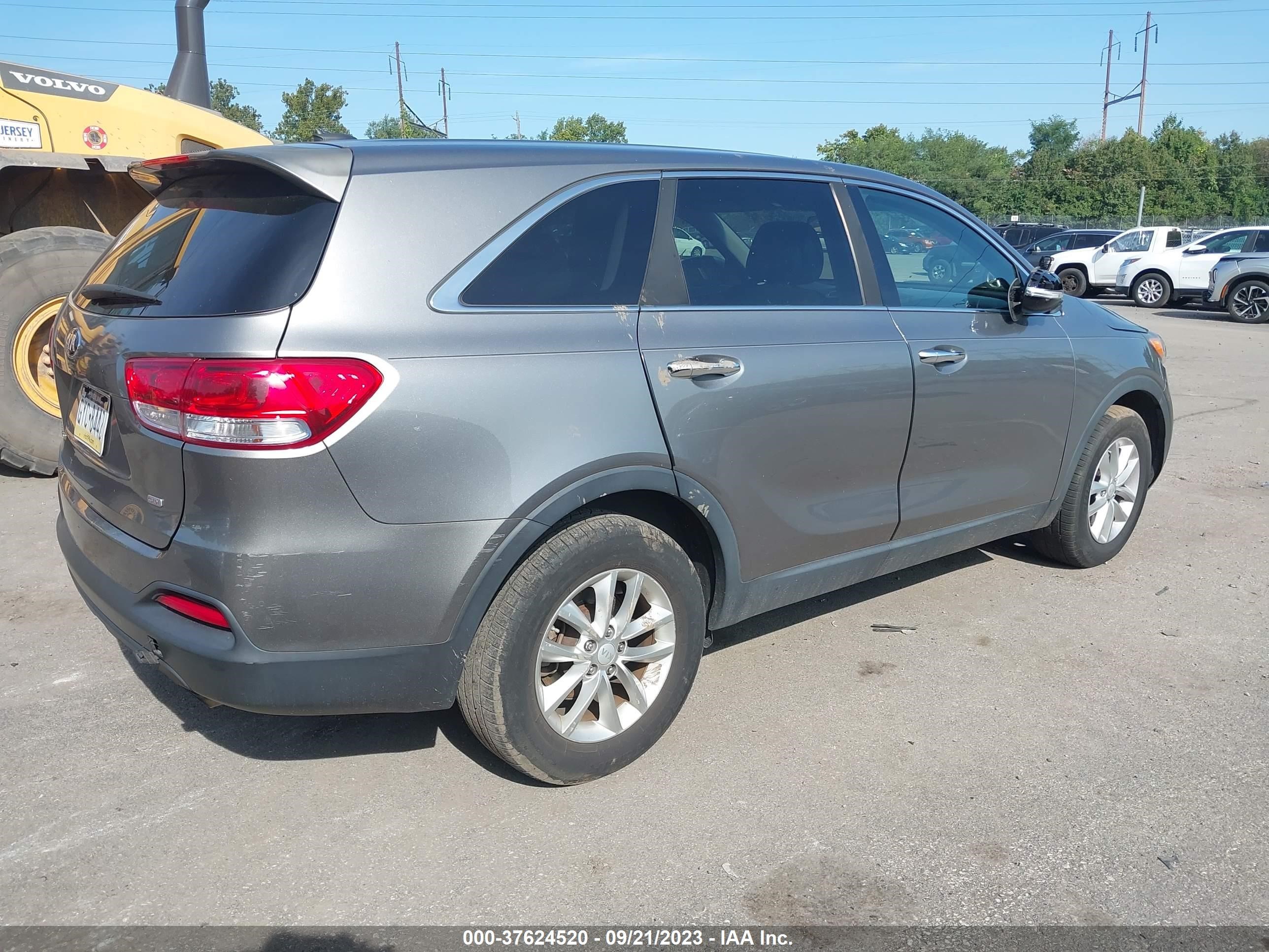 Photo 3 VIN: 5XYPG4A30GG115180 - KIA SORENTO 