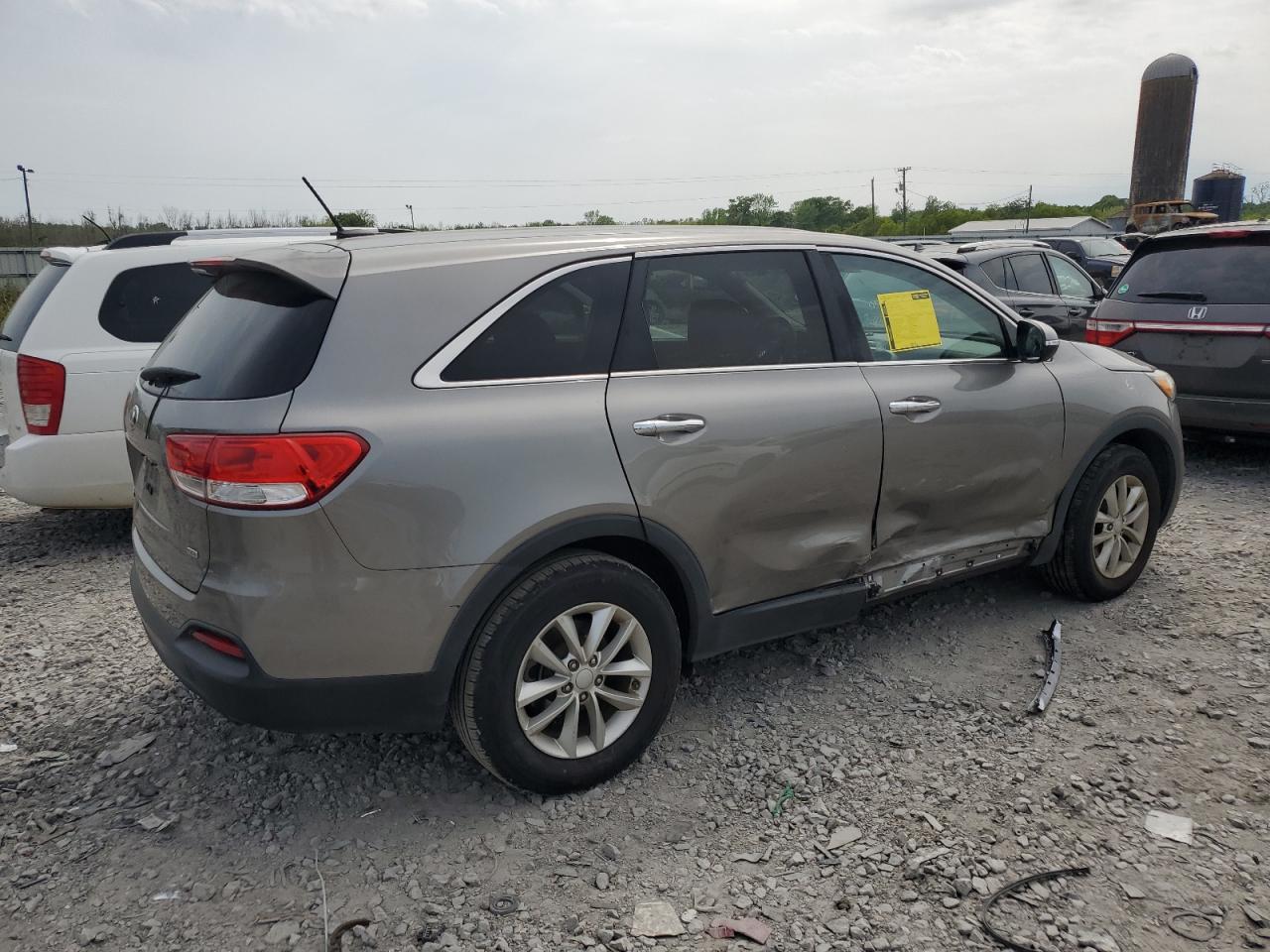 Photo 2 VIN: 5XYPG4A30HG251018 - KIA SORENTO 