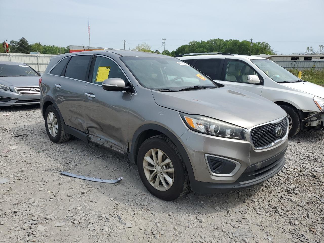 Photo 3 VIN: 5XYPG4A30HG251018 - KIA SORENTO 