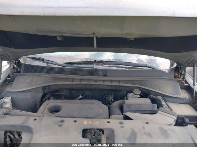 Photo 9 VIN: 5XYPG4A30JG402526 - KIA SORENTO 