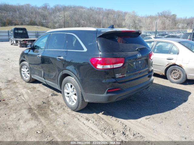 Photo 2 VIN: 5XYPG4A30JG403952 - KIA SORENTO LX 