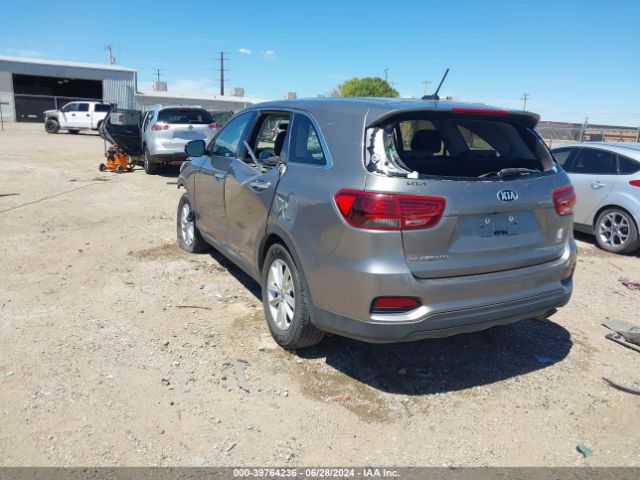 Photo 2 VIN: 5XYPG4A30KG556493 - KIA SORENTO 