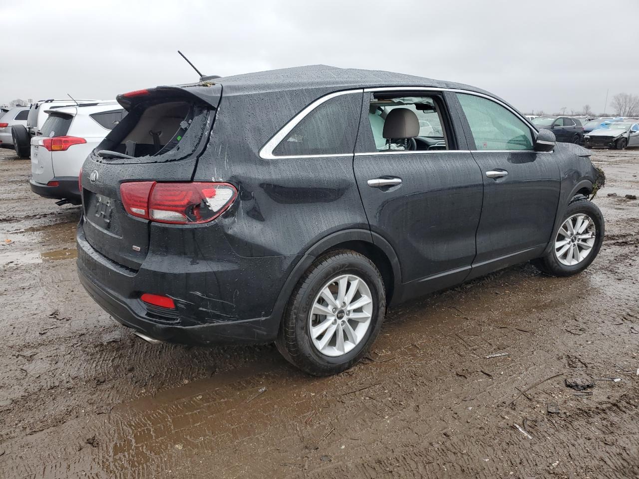 Photo 2 VIN: 5XYPG4A30KG563525 - KIA SORENTO 